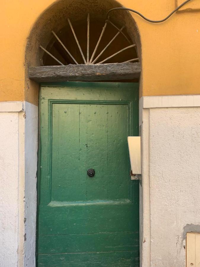 Apartment 33 On The Old Historic Senate Square Nice Exterior photo
